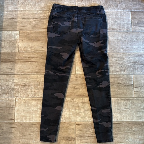 Democracy camouflage skinny leg pants - Picture 4 of 4